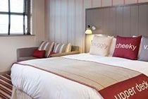 Hotel St Davids Park à Chester Extérieur photo